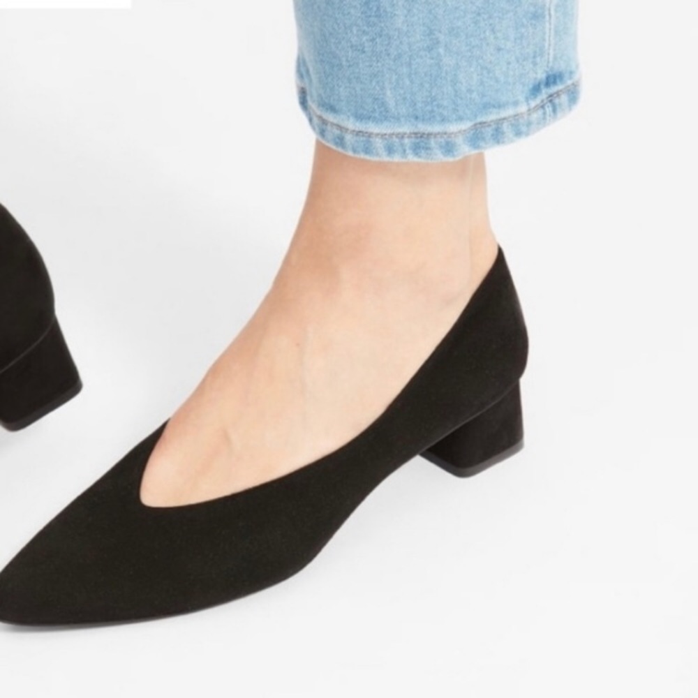 Everlane V heel black suede 8.5